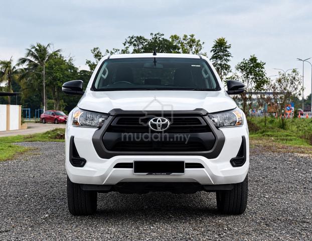 2024 Toyota HILUX 2.4 E (Facelift ) - 2