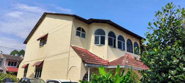 Master Room to Rent at Taman Serdang Raya. 1