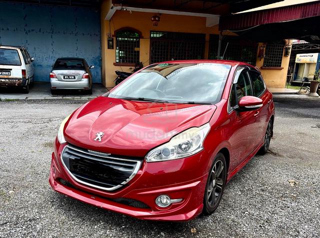 2014 Peugeot 208 1.6 VTi ALLURE (A) - 1