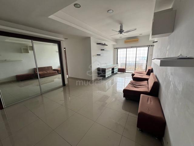 For Sale: 3 Bedroom Condominium in Jalan Desa Millennia 1