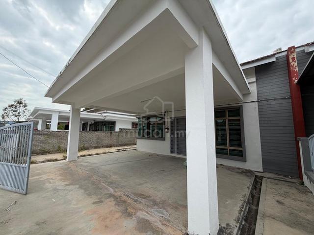 READY TO MOVE IN! Semi D Taman Tanjung Minyak Perdana, Melaka 1