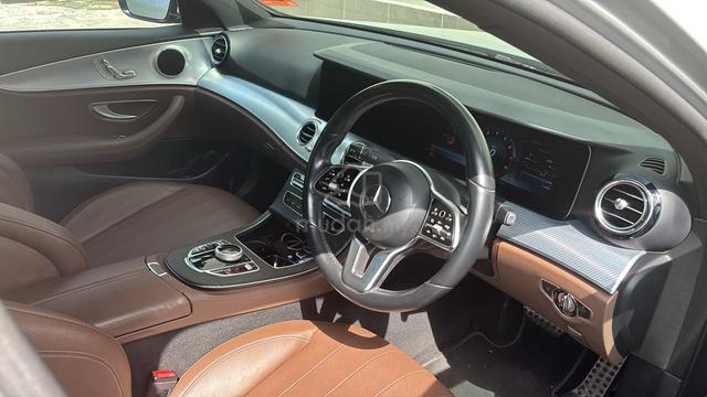 2019 Mercedes Benz E200 2.0 AVANTGARDE (CKD) (A) - 5