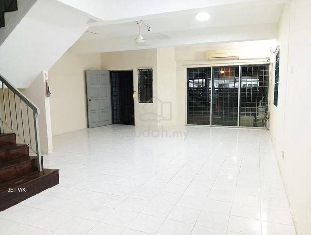 Taman Sentosa Klang 2sty House End Lot Partial Furnished for Rent 1