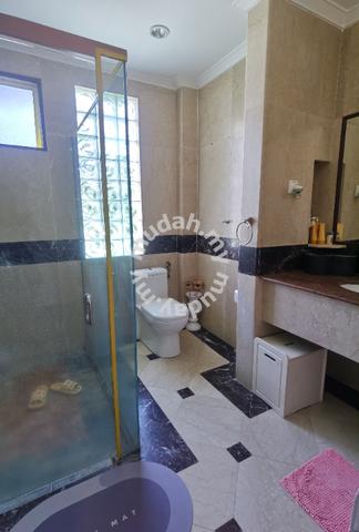 For sale- Impressive Bungalow Taman Starland 5