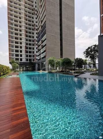 Emporis (Kota Damansara) 1