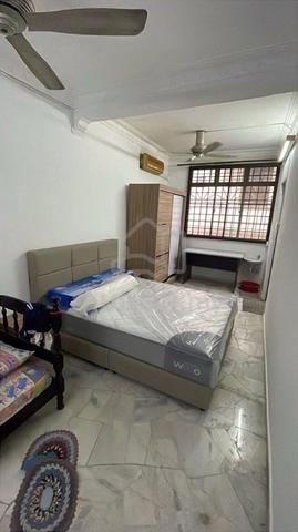 Skudai Jln Hang Tuah 2.5 Storey 1
