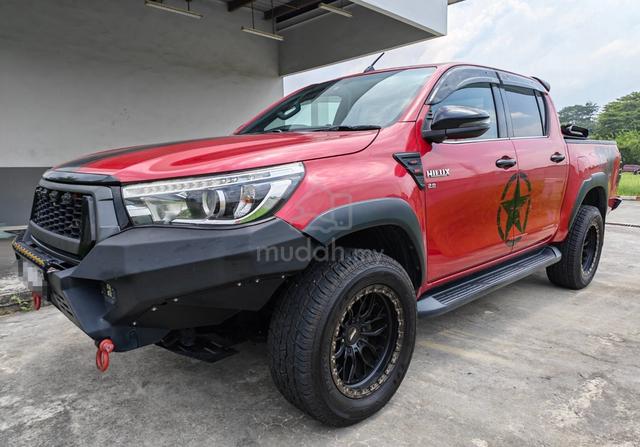 2019 Toyota Hilux 2.8 Black Edition auto - 3