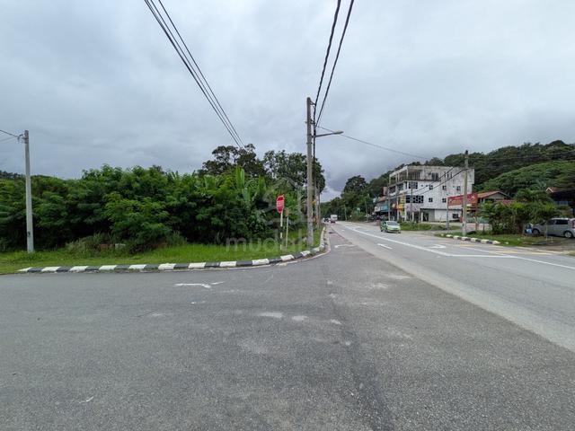 1.45 acres roadside land for rent in Batu 10, Hulu Langat Selangor 1