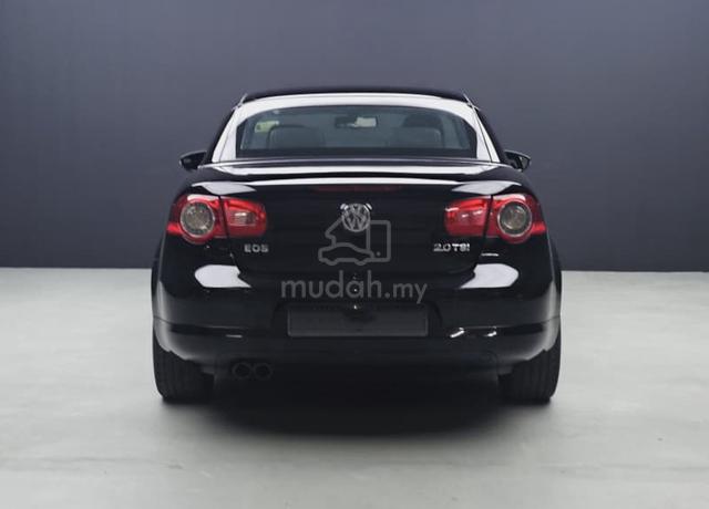 2010 Volkswagen EOS 2.0 T FSI Convertible - 4