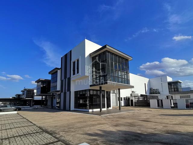 Eco Business Park | Eco Hub Corner Factory for Rent | Retail Showroom 1