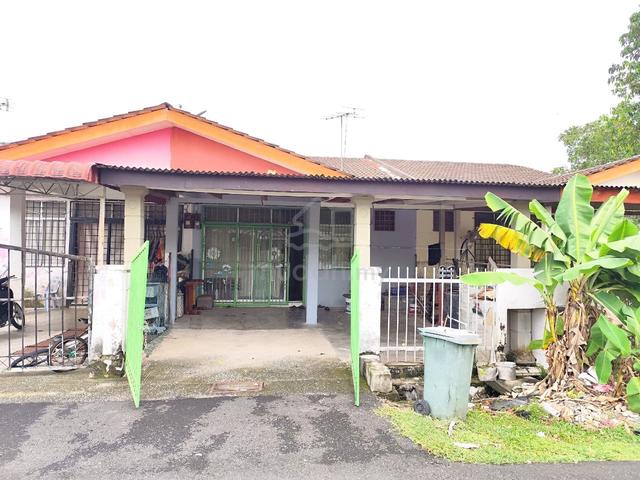 RENOVATED Taman Gadong Jaya Labu Dekat Playground 1