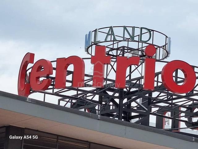 Prime Location Shoplot Centerio Commercial Center for Sale 1