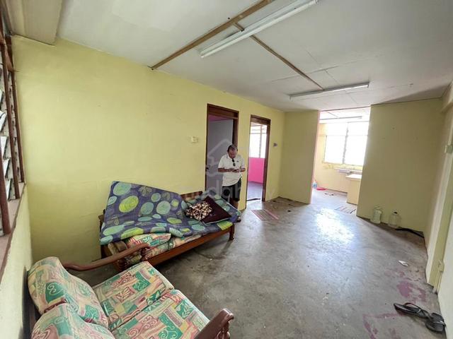 Rumah Pangsa Bercham 5
