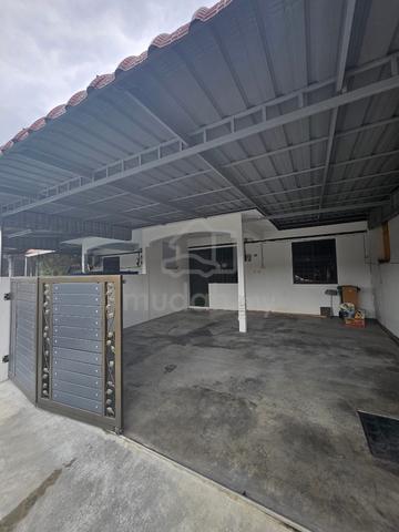Pengkalan single storey terrace house for rent 1