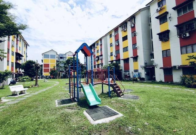 Pangsapuri Kos Rendah Kinrara 1
