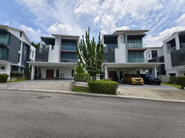 3 Storey Bungalow - Sejati Residence Cyberjaya - Renovated & Furnished 1
