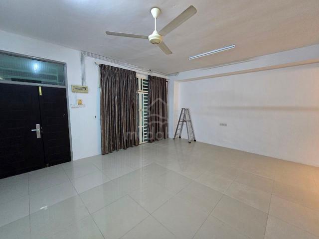 Machang Bubok 2.5-Storey House For Rent | Partially Furnished 1