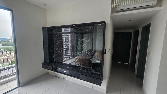 E Island Lake Haven 1