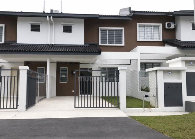 Untuk Disewa Double Storey Caledonia Ijok Bestari Jaya Selangor 1