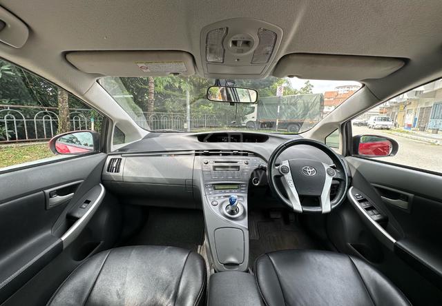 2012 Toyota PRIUS 1.8 LUXURY (HYBRID) LEATHER SEAT - 5