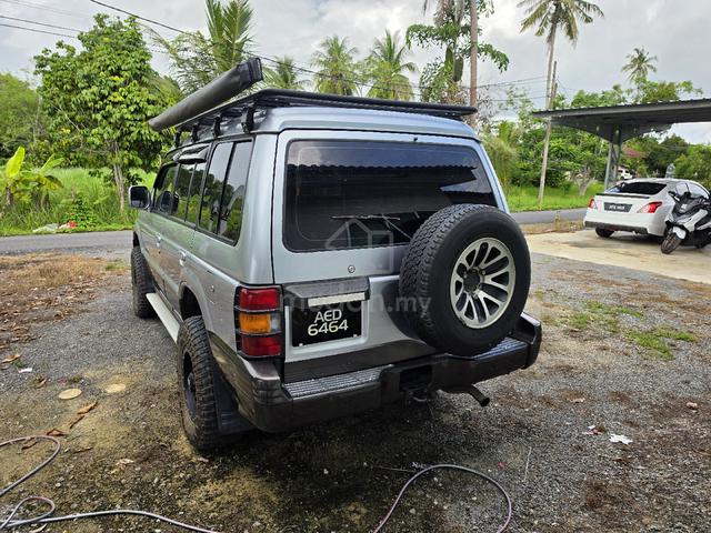 2000 Mitsubishi PAJERO 2.4 (M) - 2