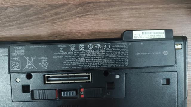 ​HP EliteBook Laptop 8460p i7 (128GB SSD) - photo 3 of 6