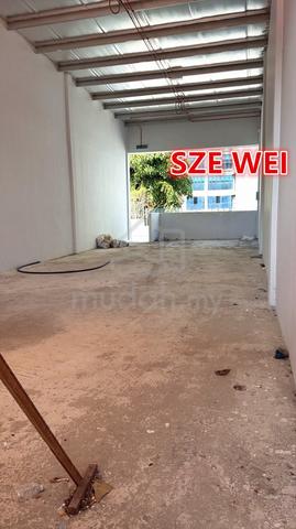 Tanjung Bungah Tree Square Shoplot 2153 Sq.ft Off 1