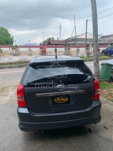 2003 / 2007 Toyota WISH 1.8 (A) - 5