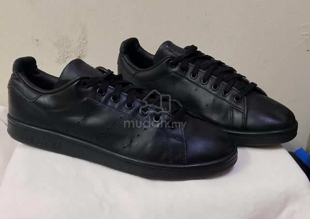 Adidas (8.5uk) - photo 3 of 6