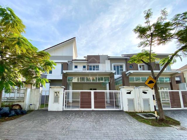 4003sqft Bare Unit‼️Double Storey Semi D D’Kayangan, Seksyen 13, Shah 1