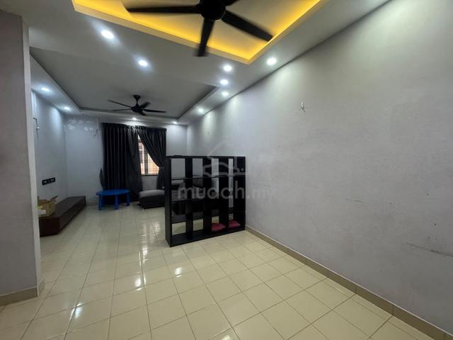 Nusa Villa Double Storey Townhouse Renovated Unit 1