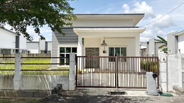 Jalan Teguh 5, Taman Sri Lambak (Impiana Kluang) 1