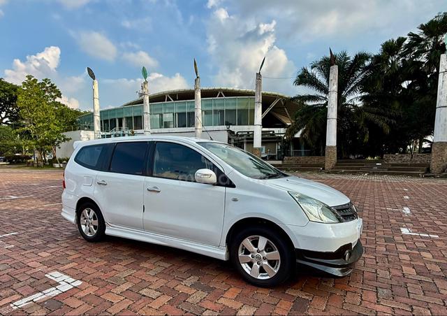 2012 Nissan GRAND LIVINA 1.8 IMPUL (A) - 5