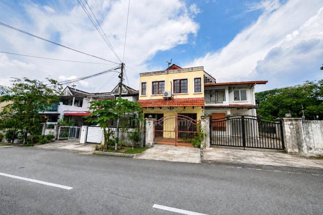 Extended (18x55) 2 Storey House, Bumi Lot. Bandar Menjalara Kepong 1