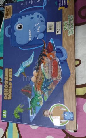 Dinosaur toy - photo 2 of 2