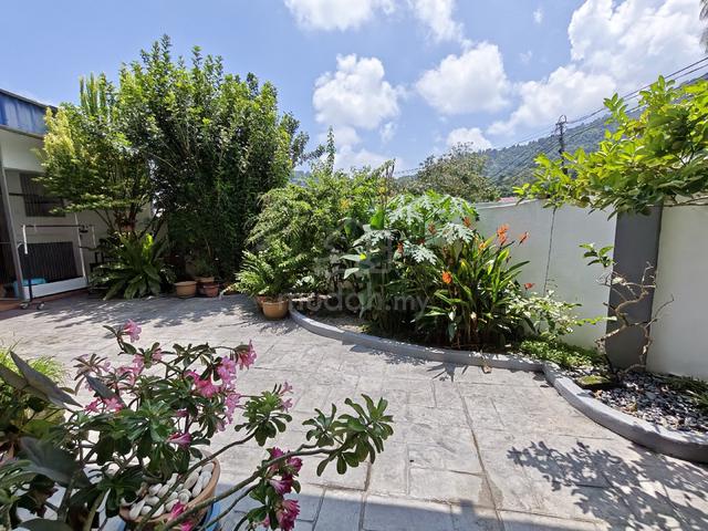 End lot Double Storey Terraced House TK Residence 1