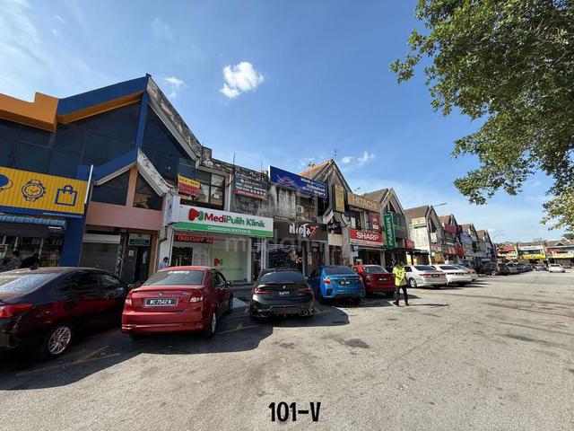 PRIME LOCATION !! 25x75 Seksyen 18 1st Floor Shoplot Shah Alam 1