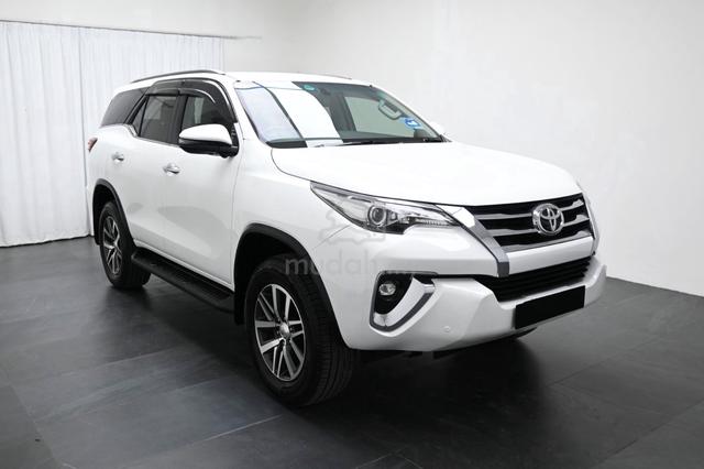 2018 Toyota FORTUNER 2.7 SRZ (A) TIPTOP 1 Y WRTY - 3