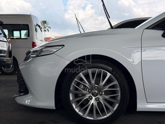 Toyota Camry 2.5 V (A) 2020 - 4