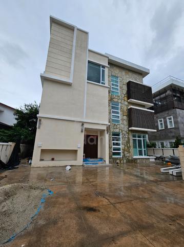 3 Storey Bungalow Corner Minden Heights Gelugor 1