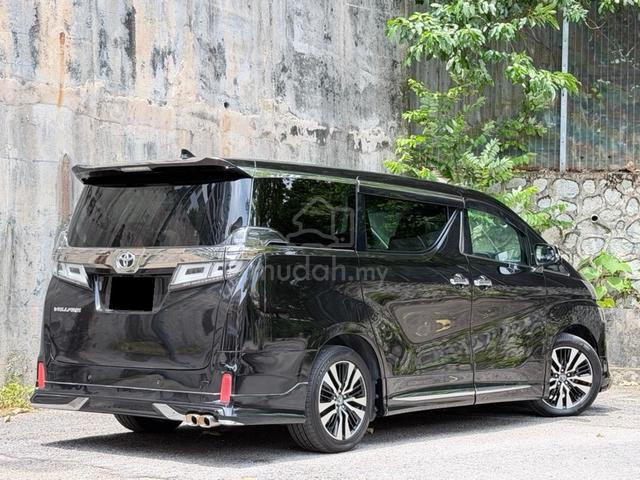 Toyota VELLFIRE 2.5 ZG (A) REGISTERED YEAR 2022 - 4