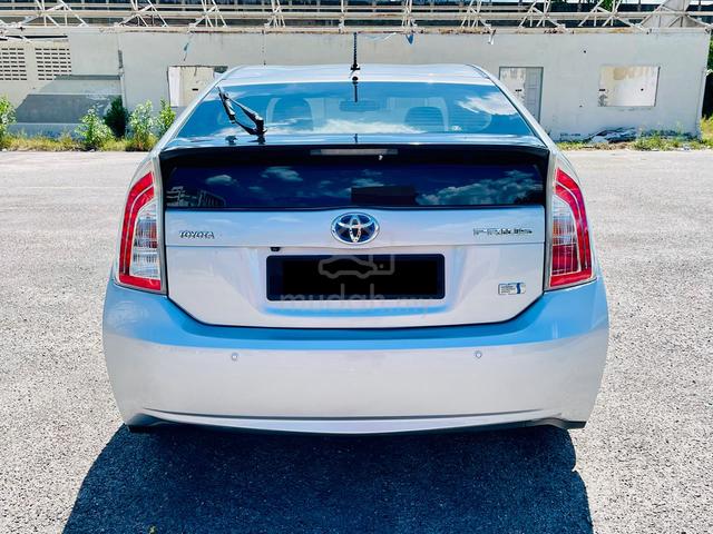 2013 Toyota PRIUS 1.8 LUXURY PUSH START NEW TAYAR - 2