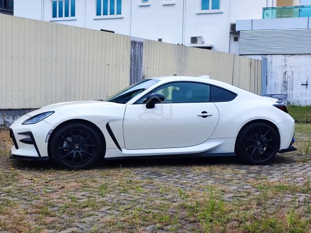 2023 Toyota GR86 2.4 RZ (M), FULL HKS ACCESSORIES. - 3