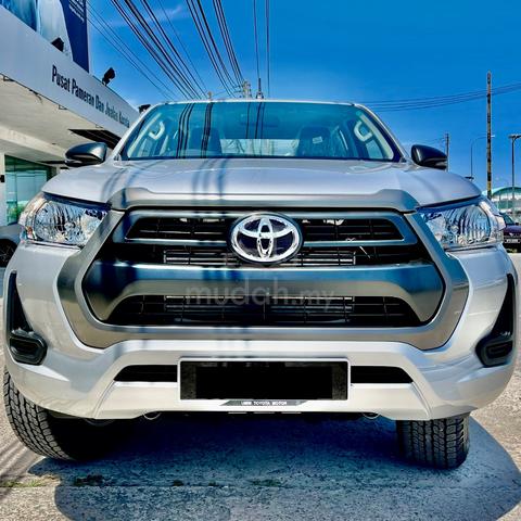 PROMOSI TERBARU 2026 Toyota HILUX 2.4 E MANUAL - 2