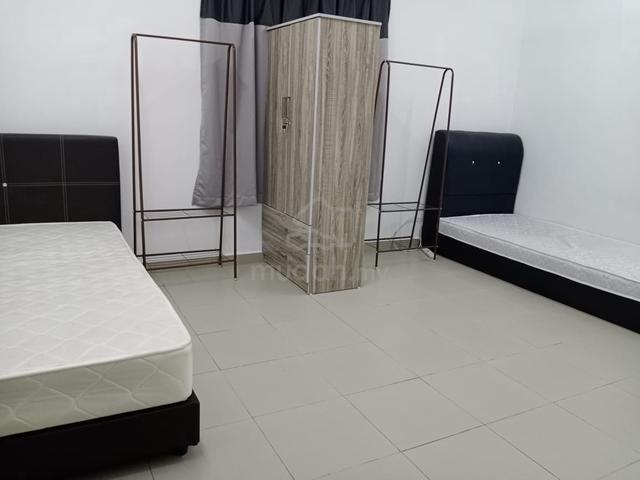 Bilik untuk disewa (Perempuan)  1