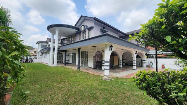 REFURBISHED Double Storey Semi-D Seksyen 9 Shah Alam 1