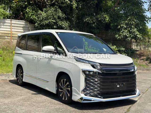2022 Toyota VOXY 2.0 S-Z MODELLISTA AEROKIT - 1