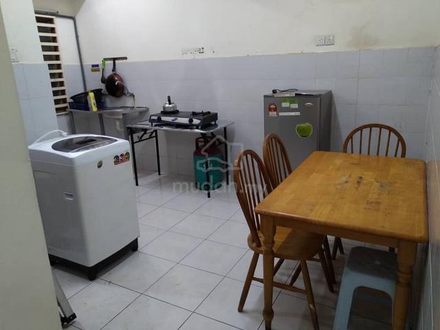 Bilik Sewa Single Tanpa Deposit Salak Tinggi 1