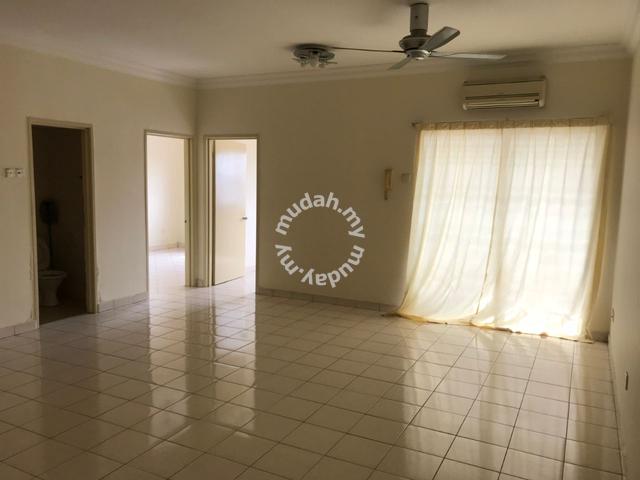 Bayu Puteri Apartment 1