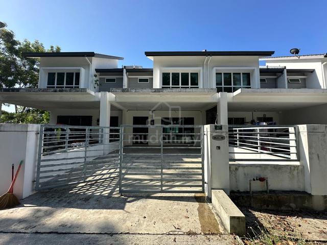 Facing Playground ~Bukit Banyan Azelia 2 storey Terrace house 1